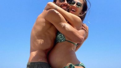 giorgia-palmas-and-filippo-magnini,-“paradise”-is-an-embrace-overlooking-the-sea